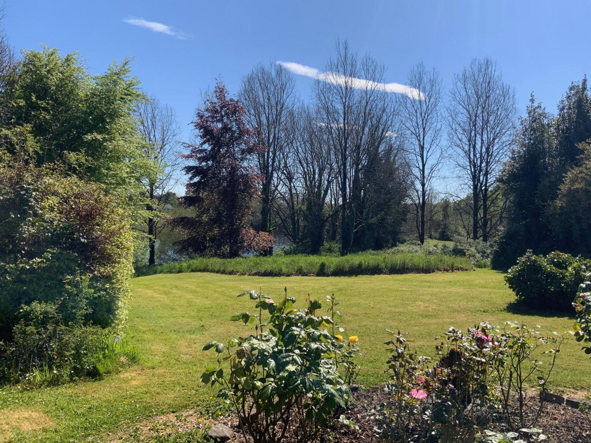 Villa Parteen A Lax, River House & Gardens