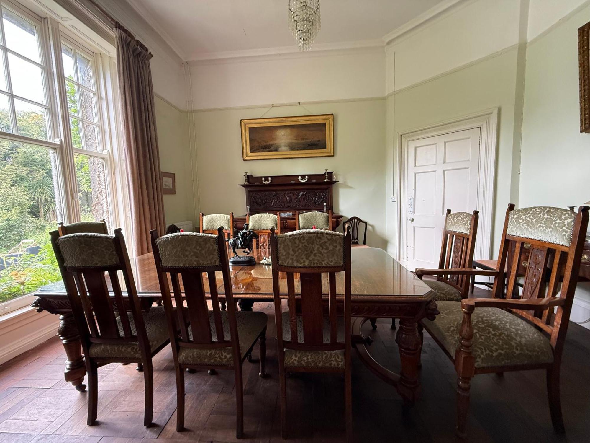 Parteen A Lax, River House & Gardens * Limerick Junction
